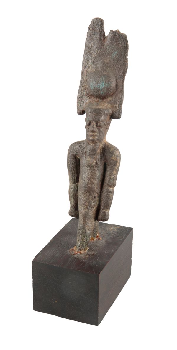 AN ANCIENT EGYPTIAN BRONZE AMULET