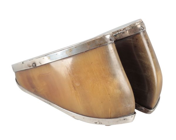 A VICTORIAN WHITE METAL MOUNTED HOOF SNUFF MULL