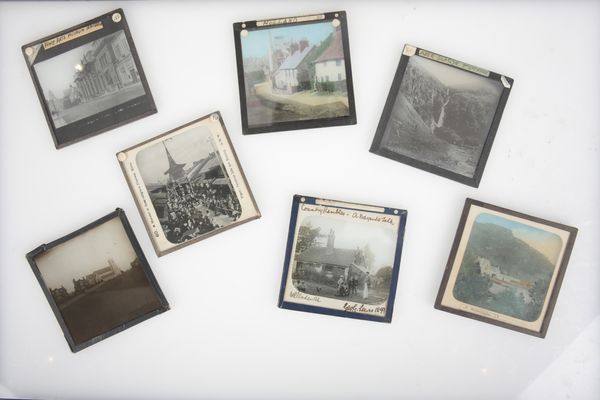 A LARGE COLLECTION OF MAGIC LANTERN SLIDES