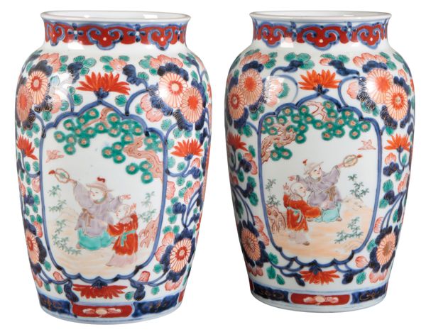 A PAIR OF CHINESE PORCELAIN IMARI VASES