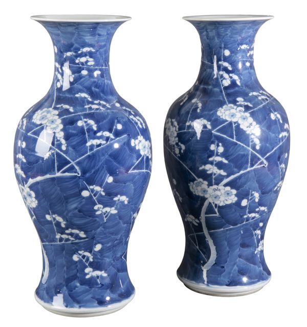 A PAIR OF CHINESE PORCELAIN BLUE AND WHITE BALUSTER VASES