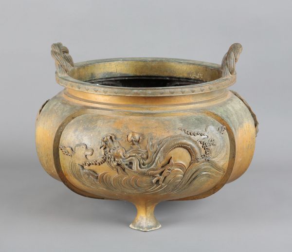 A JAPANESE CAST METAL JARDINIÈRE