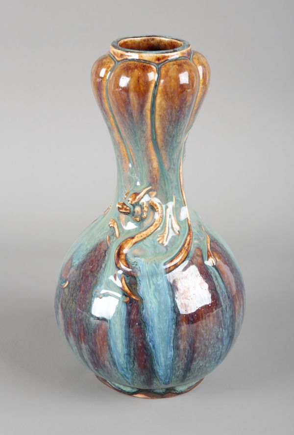 A CHINESE PORCELAIN FLAMBÉ GARLIC MOUTH VASE