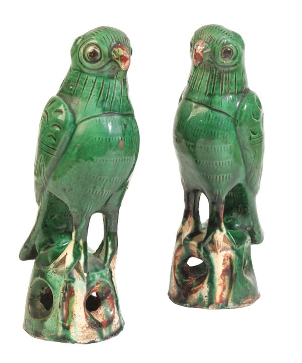 A PAIR OF CHINESE SANCAI GLAZED PARROTS