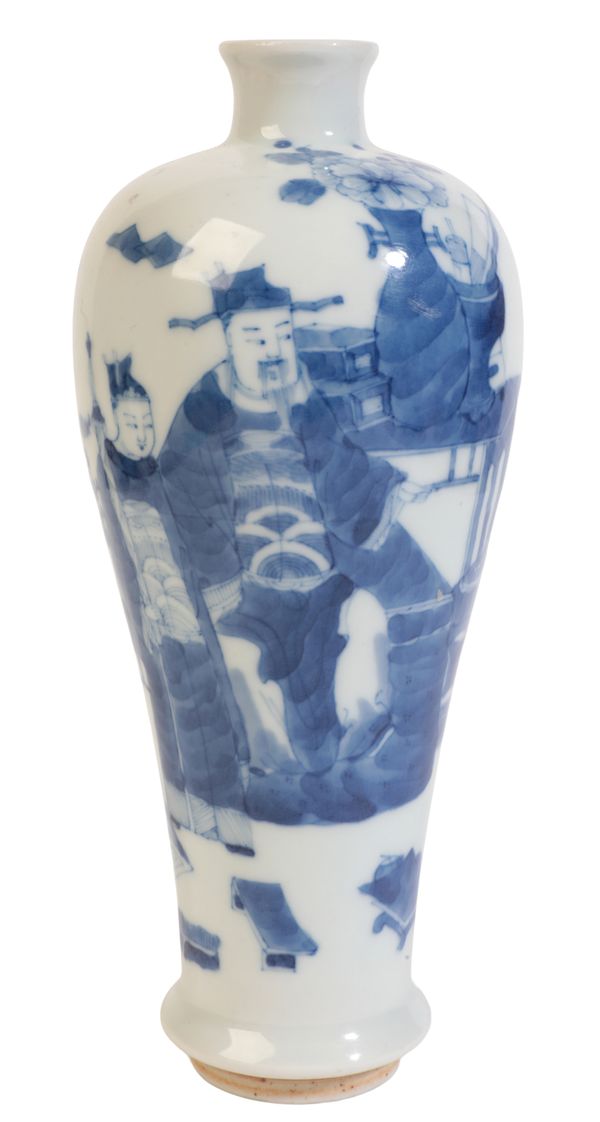 A CHINESE BLUE AND WHITE MEIPING VASE