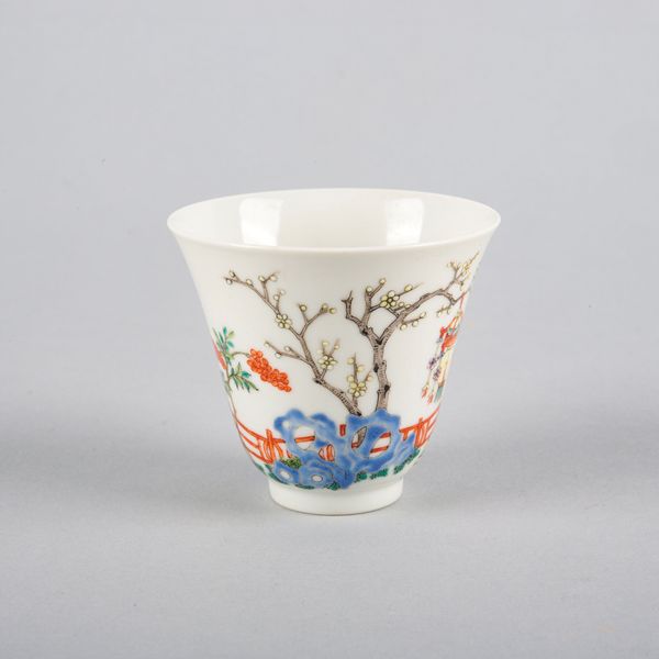 A CHINESE PORCELAIN FAMILLE ROSE CUP