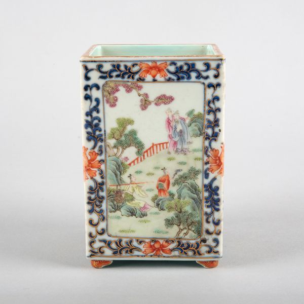 A CHINESE PORCELAIN FAMILLE ROSE BRUSH POT