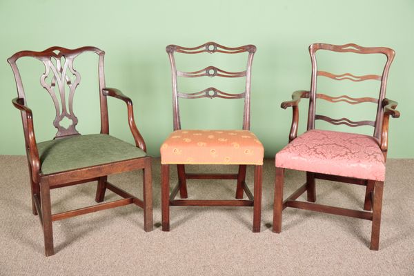 A GEORGE III MAHOGANY CARVER CHAIR