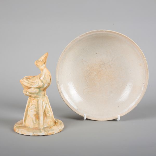 A CHINESE QINGBAI FUNERARY JAR COVER