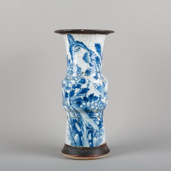 A CHINESE PORCELAIN BLUE AND WHITE NANKIN GU VASE