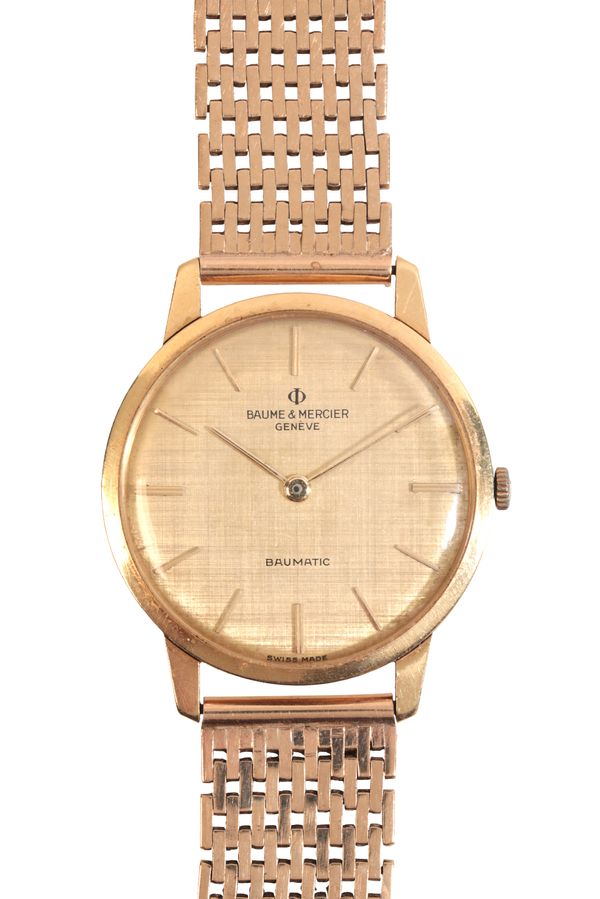 BAUME & MERCIER: A GENTLEMAN'S 9CT GOLD WRISTWATCH