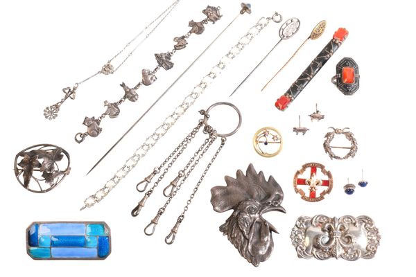 A COLLECTION OF COSTUME JEWELLERY