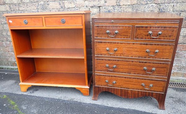 A SMALL GEORGE III STYLE CHEST OF DRAWERS