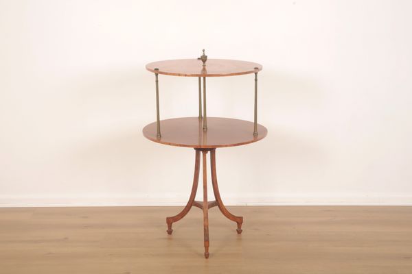 A SATINWOOD TWO-TIER CIRCULAR ÉTAGÈRE