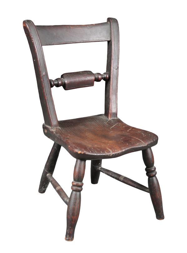 A PROVINCIAL ELM CHILD'S CHAIR