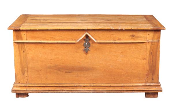 A CONTINENTAL FRUITWOOD COFFER