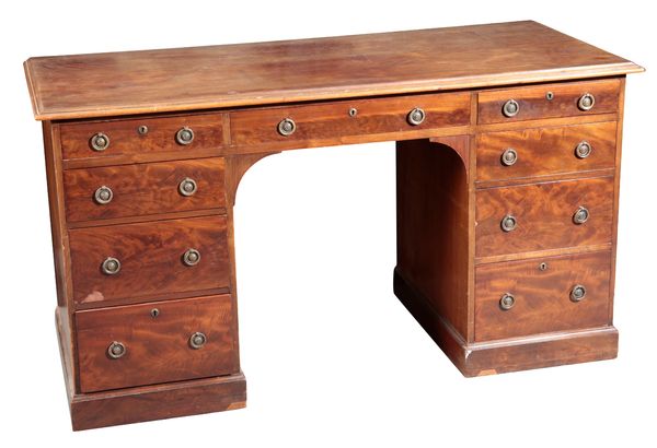 A VICTORIAN MAHOGANY PEDESTAL DESK