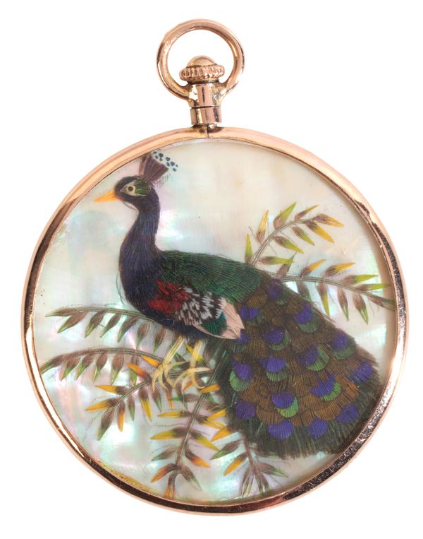 AN EXOTIC BIRD PENDANT