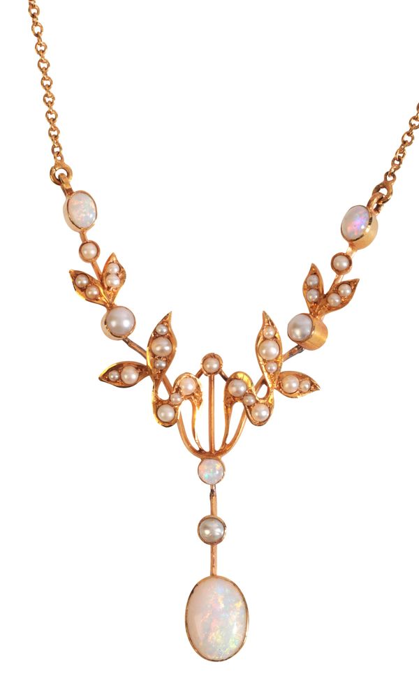 AN ANTIQUE EDWARDIAN OPAL AND PEARL PENDANT NECKLACE