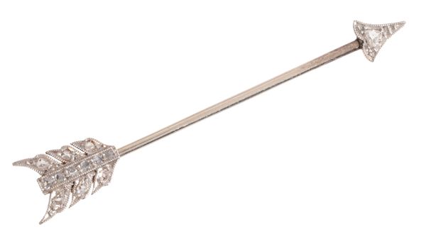 AN ANTIQUE DIAMOND JABOT PIN