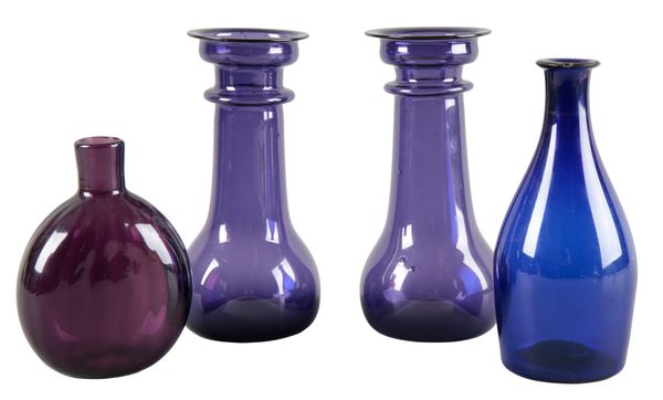 A PAIR OF AMETHYST HYACINTH VASES