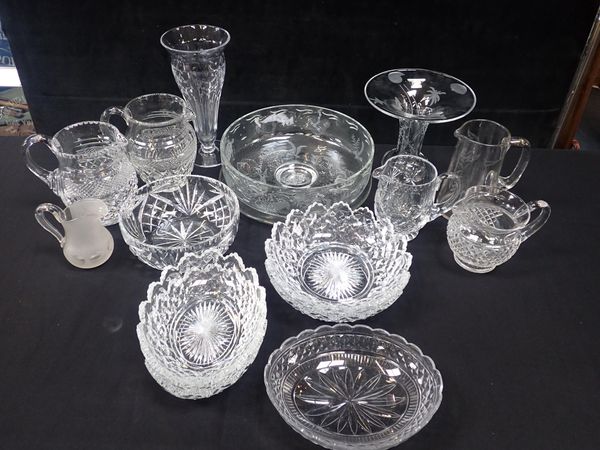 A COLLECTION OF CUT GLASS JUGS AND BOWLS