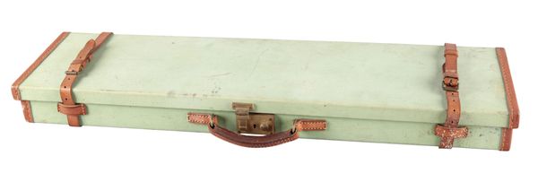 BRADY OF HALESOWEN: A CANVAS AND LEATHER SINGLE GUN CASE