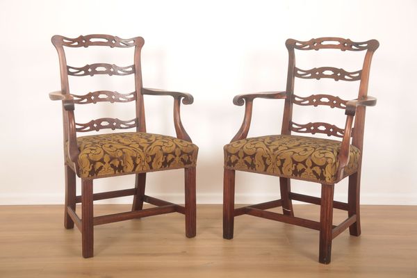 A PAIR OF GEORGE III MAHOGANY OPEN ARMCHAIRS