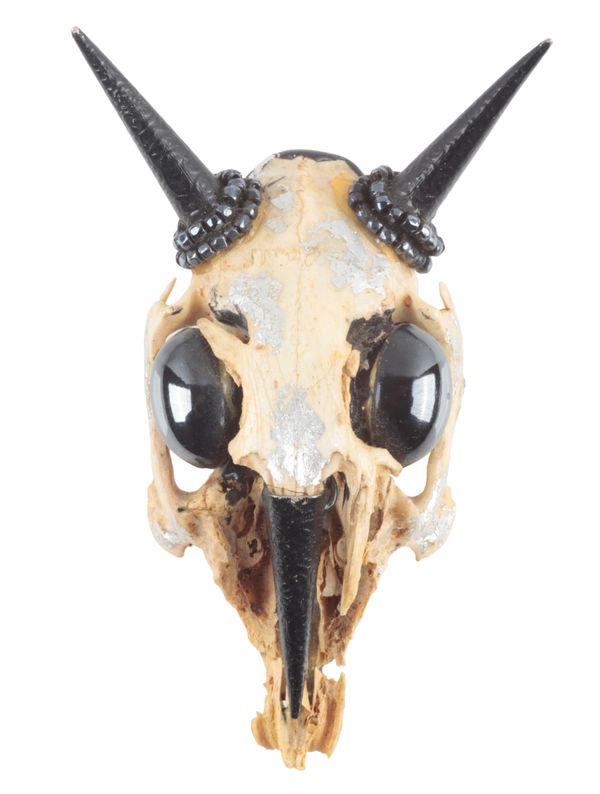 SIMON COSTIN (BRITISH, B. 1962): A RABBIT'S SKULL BROOCH