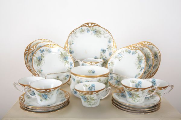 A RACINE BAVARIAN PORCELAIN TEA SERVICE