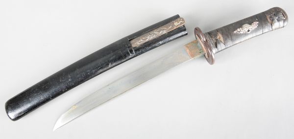 A JAPANESE TANTO