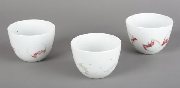 A GROUP OF THREE CHINESE PORCELAIN TEABOWLS