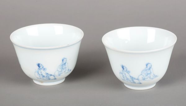 A PAIR OF CHINESE PORCELAIN BLUE AND WHITE TEABOWLS