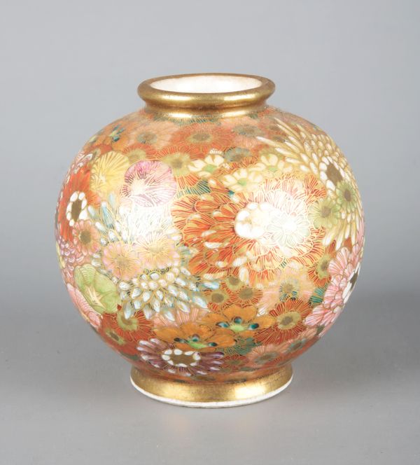 A JAPANESE PORCELAIN SATSUMA MILLEFLEUR VASE