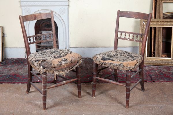 A PAIR OF VICTORIAN MAHOGANY SIDE CHAIRS