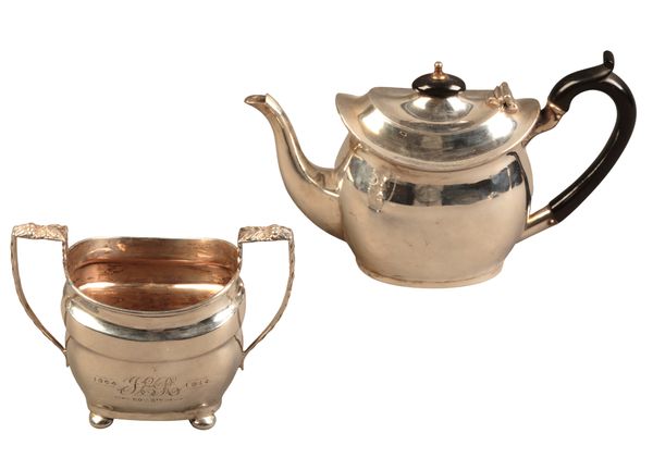 AN EDWARD VII SILVER TEAPOT AND SUCRIERE