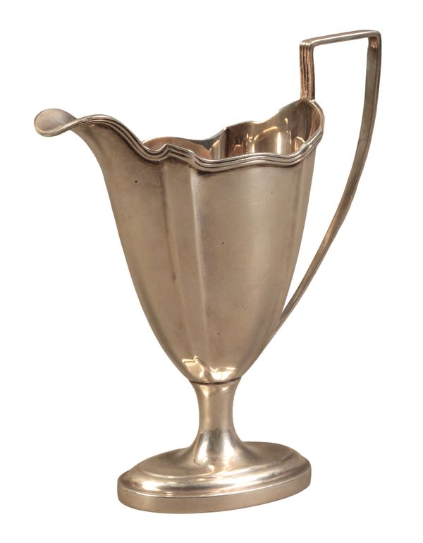 AN EDWARD VII SILVER CREAM JUG