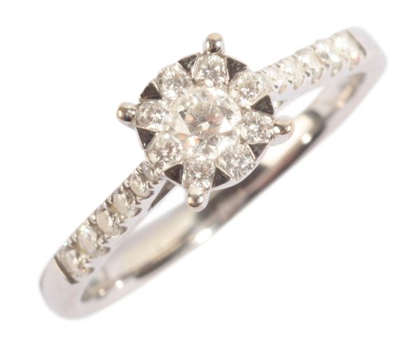 A DIAMOND CLUSTER RING