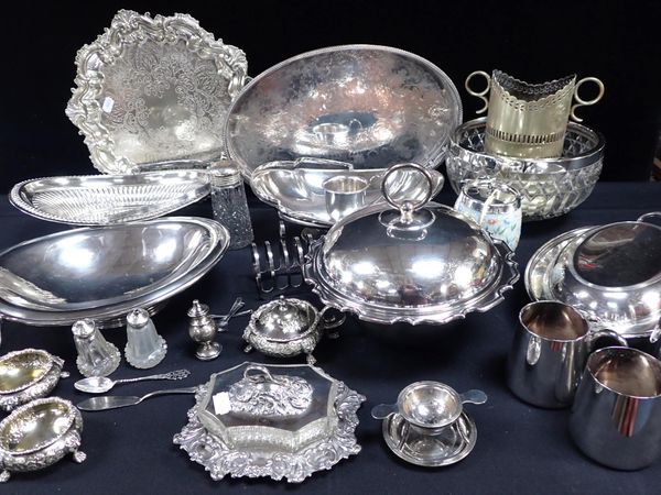 A SILVER-PLATED PUDDING BASIN HOLDER, AND OTHER PLATED ITEMS