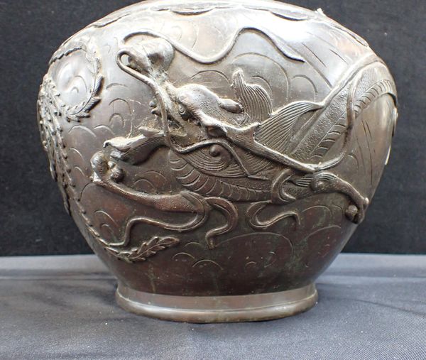 A JAPANESE BRONZE JARDINIERE