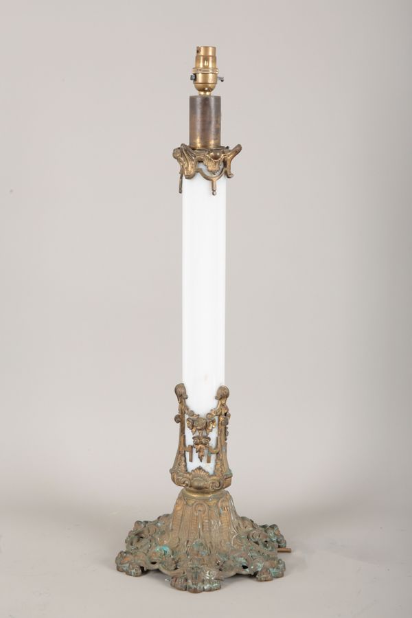 A COLUMN TABLE LAMP