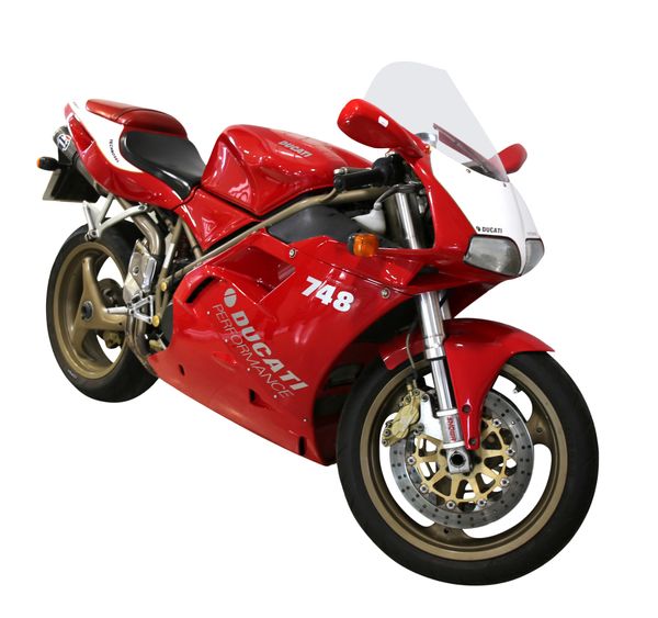 A DUCATI 748 SPORTS BIKE