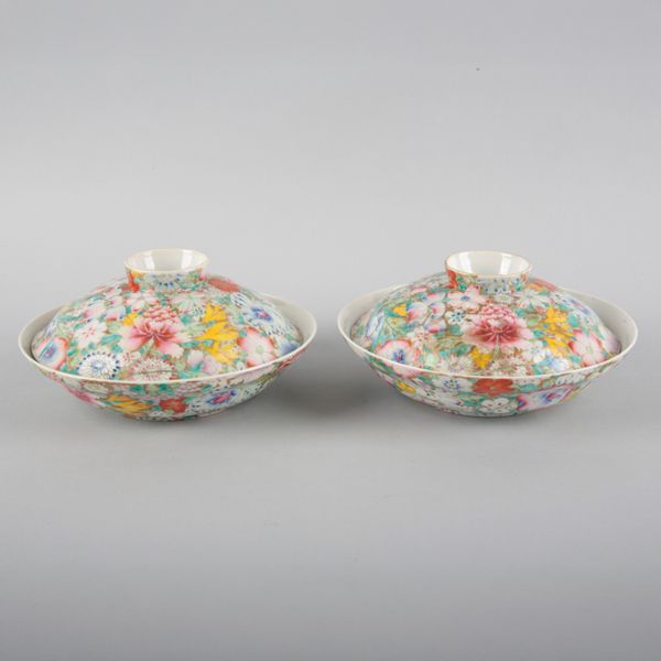A PAIR OF CHINESE PORCELAIN MILLEFLEUR BOWLS AND COVERS