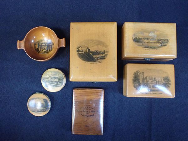 A COLLECTION OF MAUCHLINE WARE ITEMS