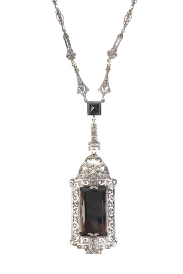AN ART DECO MARCASITE AND ONYX NECKLACE