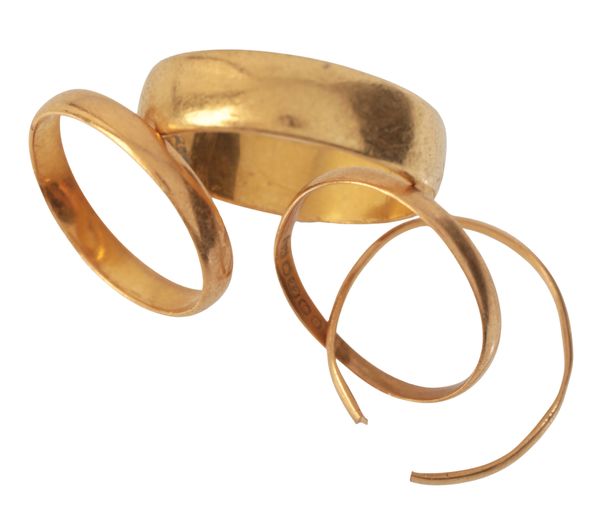 A COLLECTION OF 22CT GOLD WEDDING BANDS