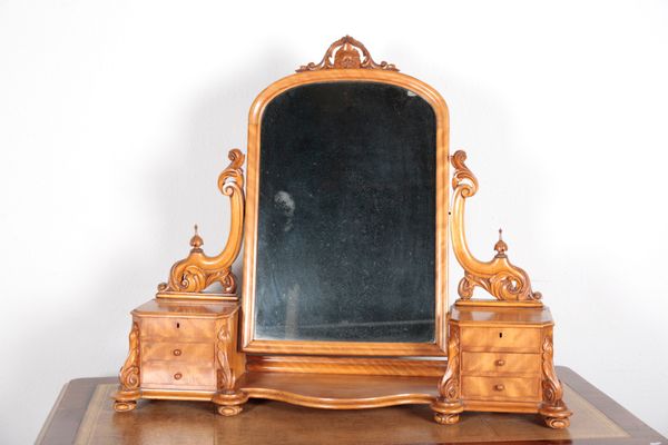 A VICTORIAN MAHOGANY DRESSING MIRROR