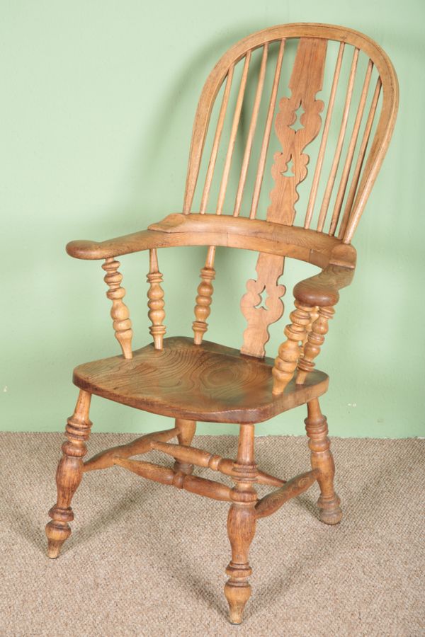 AN ASH AND ELM WINDSOR ARMCHAIR