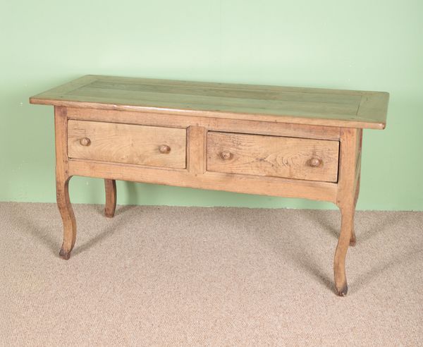 A CONTINENTAL OAK DRESSER