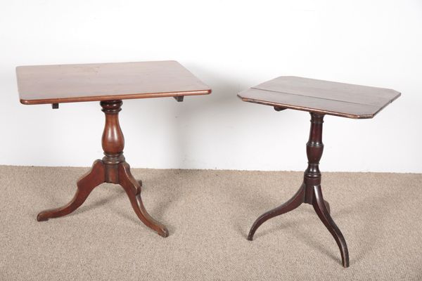 A GEORGE III MAHOGANY TILT-TOP OCCASIONAL TABLE